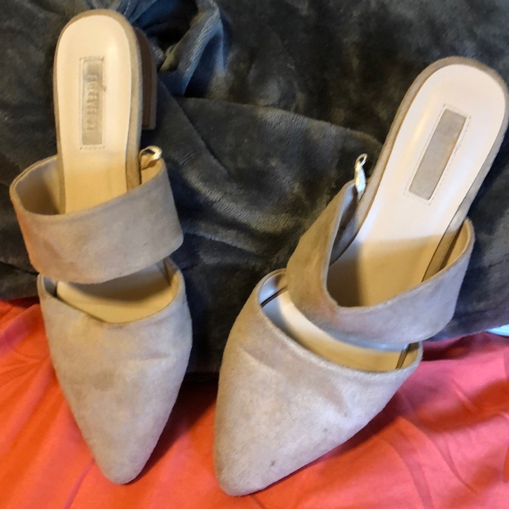 Cute sandals, used a few times. Small, spots.